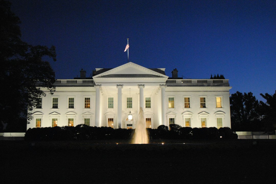 Illustrative exterior photograph of the White House in Washington, D.C., for a report on ballroom donors